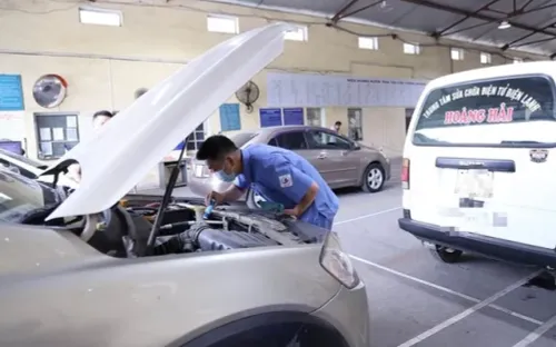 Mua ô tô cũ có cần đưa xe đi đăng kiểm lại? Những điều người mua không nên bỏ qua