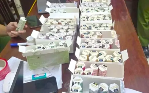 Phát hiện lô thuốc lá điện tử trị giá hơn 200 triệu đồng không rõ nguồn gốc tại cửa hàng ở Ninh Bình