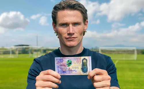 Scotland phát hành tiền giấy in hình bàn thắng lịch sử mừng ngày trở lại World Cup sau 28 năm