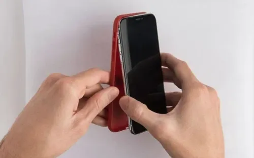 Điện thoại nhanh nóng, tụt pin bất thường? Thủ phạm có thể là chiếc ốp lưng bạn dùng mỗi ngày