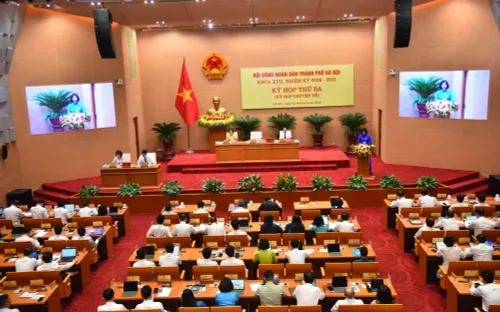 HĐND Hà Nội xem xét nhiều chính sách lớn về giao thông xanh, vùng phát thải thấp và cải cách thủ tục hành chính