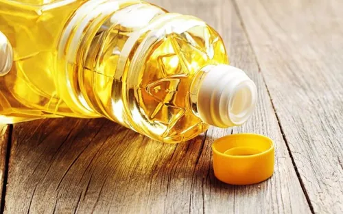 Dầu ăn mở nắp không dùng mãi được: Chuyên gia khuyến cáo thời hạn sử dụng ít người biết