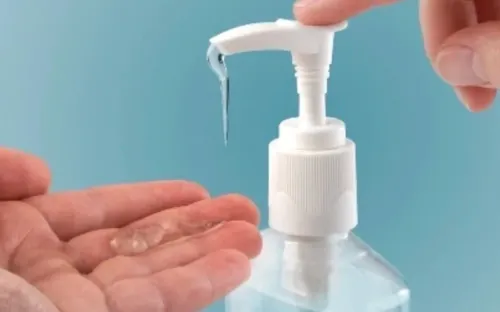 Thu hồi khẩn dung dịch vệ sinh phụ nữ bán tại siêu thị: Phát hiện lô hàng không đạt chuẩn vi sinh