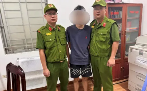 Ngăn chặn kịp thời nhóm thanh niên mang hung khí truy đuổi nhau trên đường phố Hà Nội