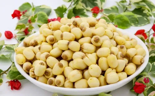 Hạt sen - “siêu thực phẩm” giúp phụ nữ ngủ ngon, đẹp da và duy trì sức khỏe lâu dài