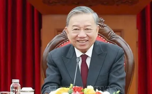 Lãnh đạo Việt Nam gửi điện mừng Quốc khánh Vương quốc Thụy Điển