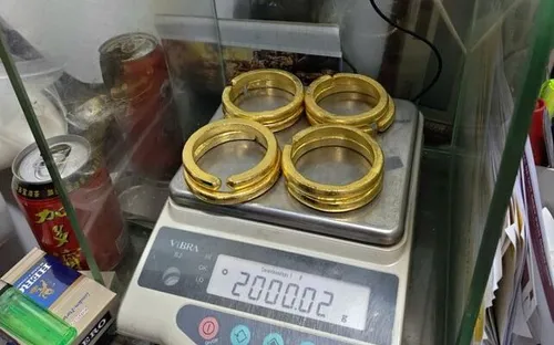 Triệt phá đường dây buôn lậu vàng từ Campuchia vào Việt Nam, thu giữ hơn 2,2kg vàng