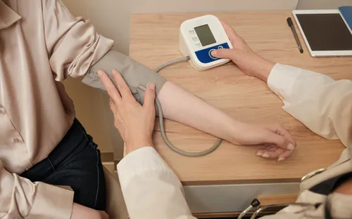 5 thói quen buổi sáng giúp kiểm soát huyết áp hiệu quả