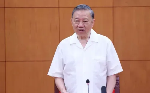 Tổng Bí thư, Chủ tịch nước Tô Lâm: Xây dựng nghị quyết mới, đưa biển thành không gian phát triển chiến lược quốc gia