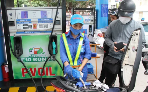 Giá xăng dầu đồng loạt giảm từ chiều 11/6, dầu diesel hạ gần 1.000 đồng/lít