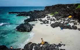 Vẻ đẹp hoang sơ của đảo Lý Sơn mùa nắng vàng
