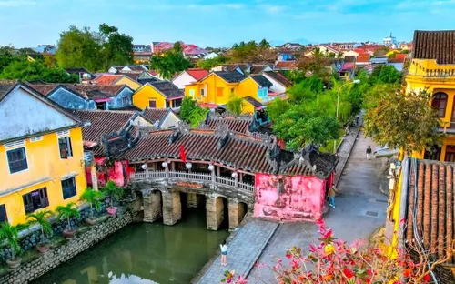Dấu ấn lịch sử qua các kiến trúc cổ tại miền Trung