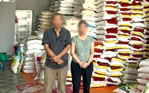 Khởi tố vợ chồng giám đốc doanh nghiệp đóng gói gạo giả mang thương hiệu nổi tiếng