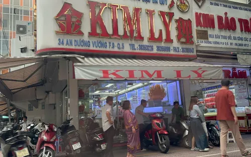 Thị trường kim cương xáo trộn