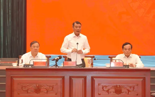Thủ tướng Lê Minh Hưng làm việc với TPHCM, thúc đẩy mục tiêu tăng trưởng hai con số