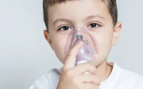 Hen ở trẻ nhỏ: Đừng chủ quan với những cơn ho, khò khè kéo dài