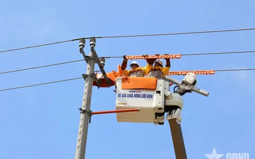 Tổng công ty Điện lực miền Trung: Cung cấp điện an toàn, liên tục phục vụ phát triển kinh tế - xã hội
