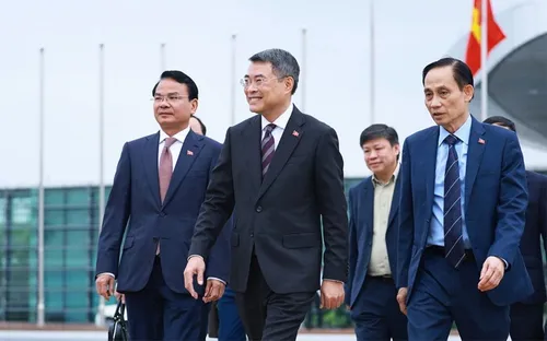 Thủ tướng Lê Minh Hưng lên đường dự Hội nghị cấp cao ASEAN – Nga, thúc đẩy hợp tác khu vực