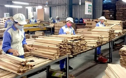 Xuất khẩu gỗ và sản phẩm gỗ thu hơn 7 tỷ USD, giữ nhịp tăng nhẹ
