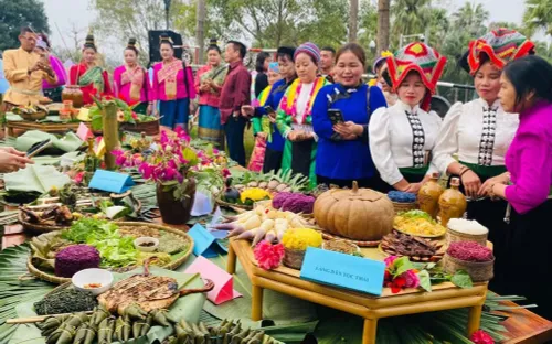 Khám phá chợ phiên vùng cao: Nét vẽ đặc sắc trong bức tranh văn hóa đại ngàn
