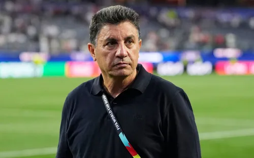 Iran bức xúc vì lịch trình khắc nghiệt tại World Cup 2026, HLV Ghalenoei chỉ trích FIFA