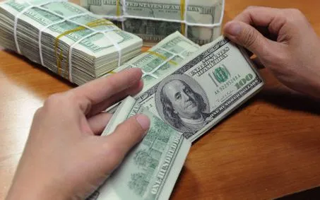 USD tăng giá trên diện rộng, nhiều ngoại tệ đồng loạt lao dốc