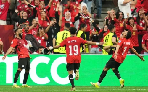 Salah tỏa sáng, Ai Cập làm nên lịch sử với chiến thắng đầu tiên tại World Cup