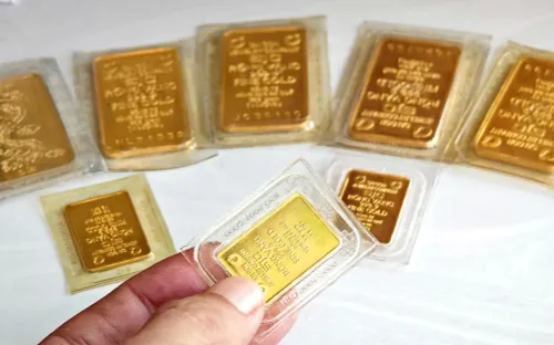 Giá vàng trong nước bật tăng mạnh, vàng miếng SJC lên 148,5 triệu đồng/lượng