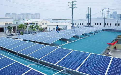 Nới mức bán điện dư từ điện mặt trời mái nhà lên đến 50%