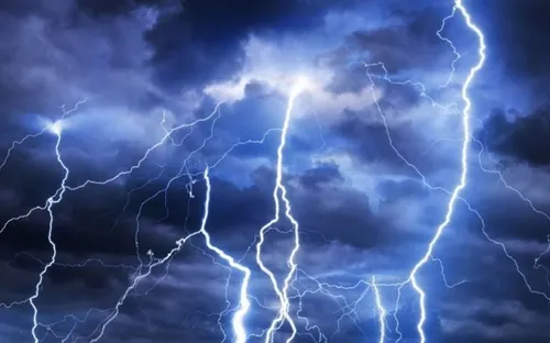 Cẩn thận phòng ngừa sét đánh vào mùa mưa