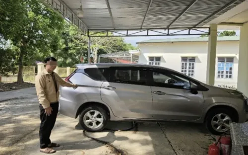 Thuê ô tô 390 triệu đồng rồi mang đi cầm cố lấy 46 triệu đồng tiêu xài, cô gái bị khởi tố
