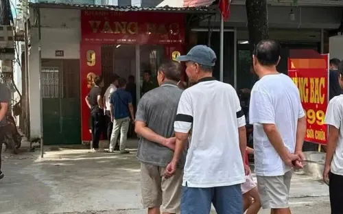 Bắt giữ nghi phạm cướp tiệm vàng ở Hà Nội ngay sau khi gây án