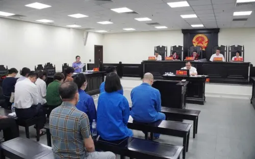 Cựu lãnh đạo Sở Y tế Hà Nội khai nhận tiền từ phòng khám là "phí tư vấn"