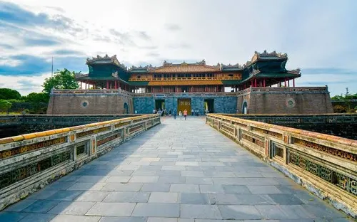 Tour khám phá kiến trúc cổ xưa qua các triều đại