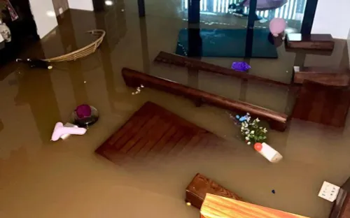 Nhà bị ngập nước, làm thế nào để phòng tránh điện giật? Chuyên gia khuyến cáo những việc cần làm ngay