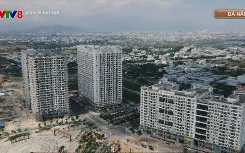 FPT PLAZA 3 bàn giao giấy chứng nhận quyền sở hữu căn hộ đầu tiên cho cư dân