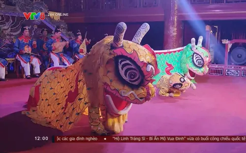 Múa lân kể chuyện tình mẫu tử trong cung đình Huế