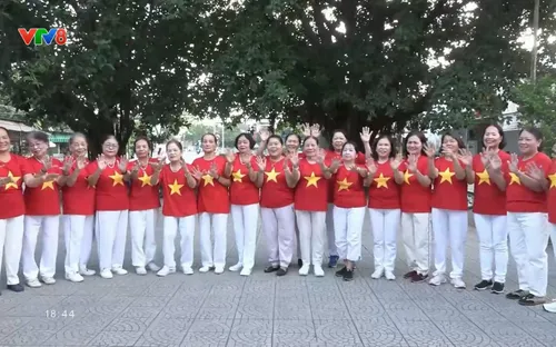 Làng trường thọ bên dòng Sông Hương
