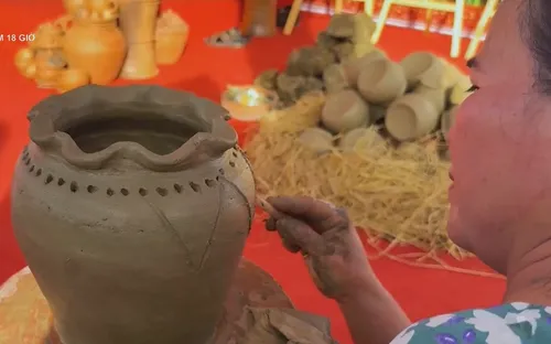 Gốm Chăm Bàu Trúc mở rộng giá trị từ du lịch