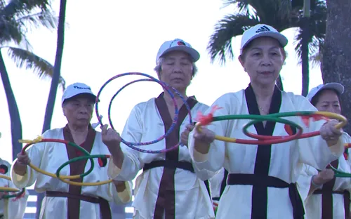 Người cao tuổi hưởng ứng phong trào tập luyện thể thao