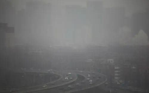 Bắc Kinh tiếp tục chìm trong sương mù dày đặc