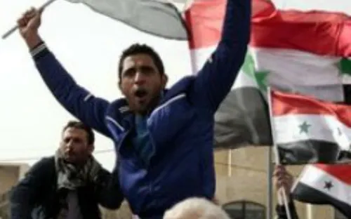 Syria lên án EU dỡ bỏ cấm vận vũ khí với phe đối lập