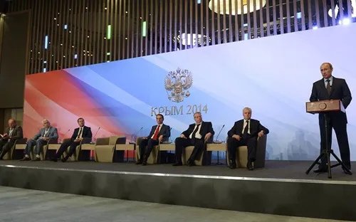 Tổng thống Vladimir Putin: Nga không tự cô lập với thế giới bên ngoài