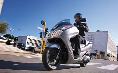 Honda Forza 300 cập bến Đông Nam Á