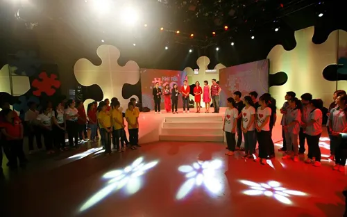 Khi tôi 18: Xúc cảm khó phai đọng lại