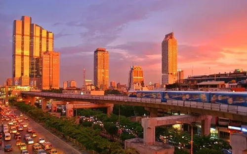 Thái Lan sẽ hạ lãi suất cứu kinh tế?