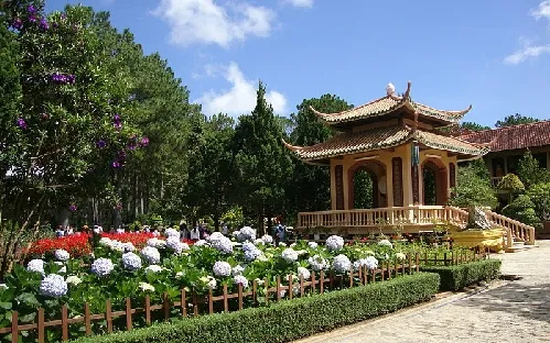 Phút tĩnh tâm ở Thiền viện Trúc Lâm Đà Lạt