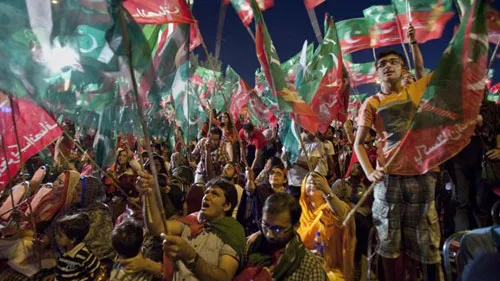 Pakistan: Một ứng cử viên bầu cử bị sát hại