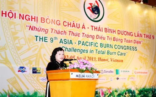 "Những thách thức trong điều trị bỏng toàn diện"