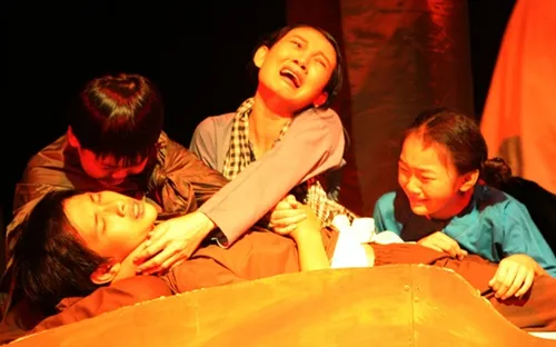 Tìm kiếm đạo diễn trẻ tài năng 2013